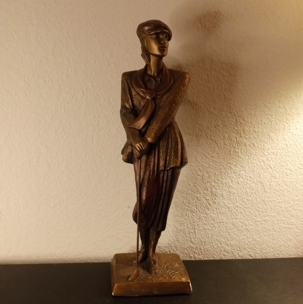 EXQUISITE Signed 1990 Austin Sculpture 16" Copper Finish Golfer Statue.